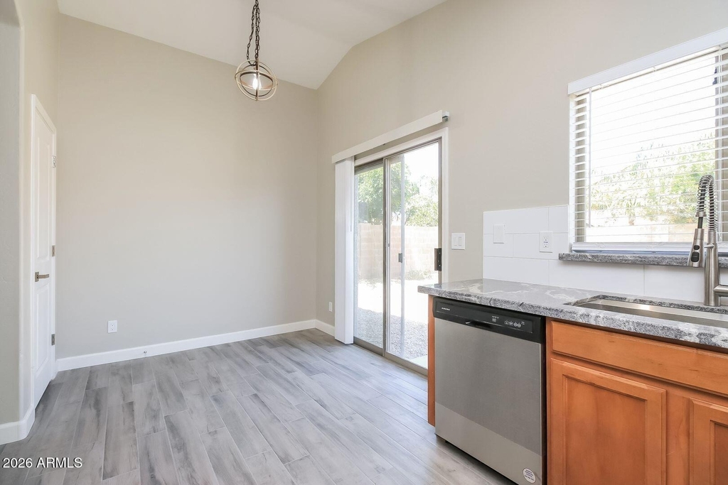 2472 W Wrangler Way - Photo 4