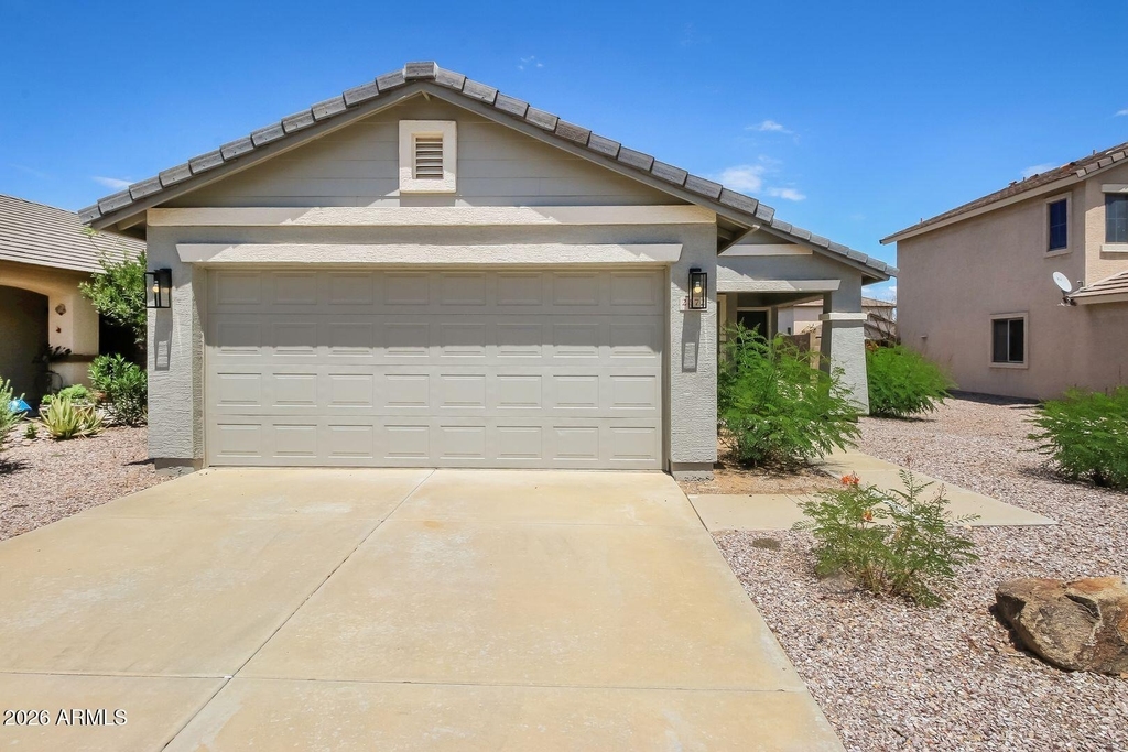 2472 W Wrangler Way - Photo 0