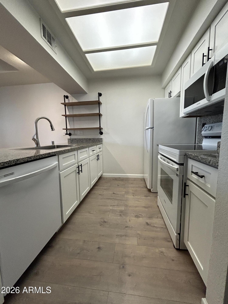 1222 W Baseline Road - Photo 6