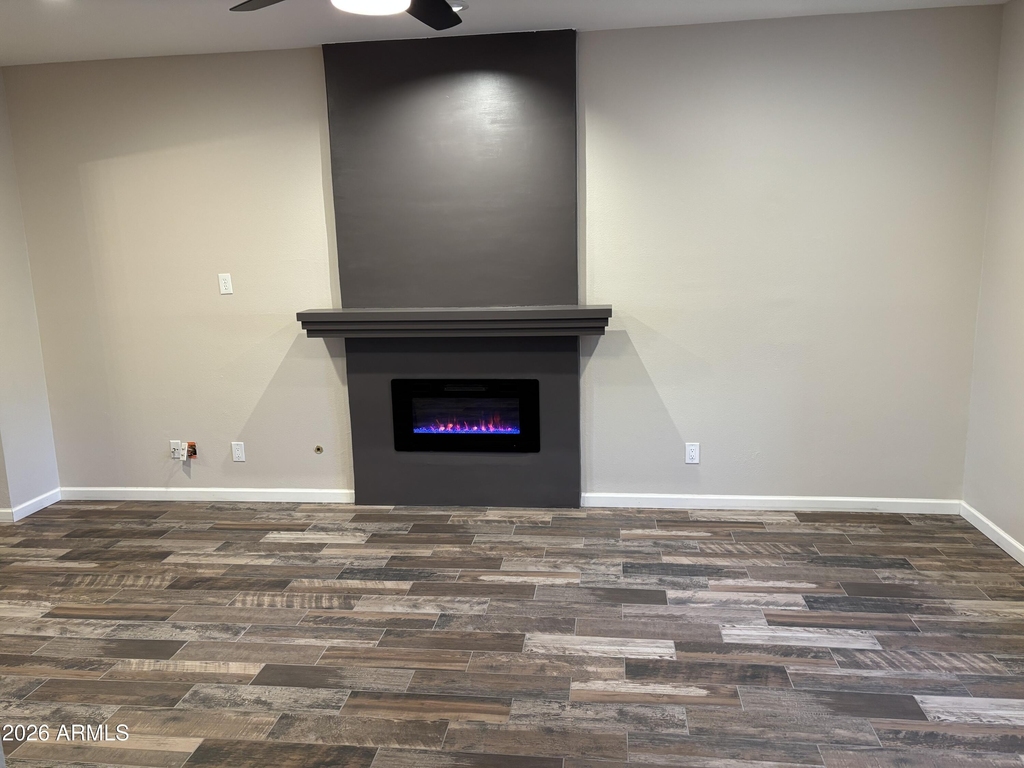 6701 E Kelton Lane - Photo 2