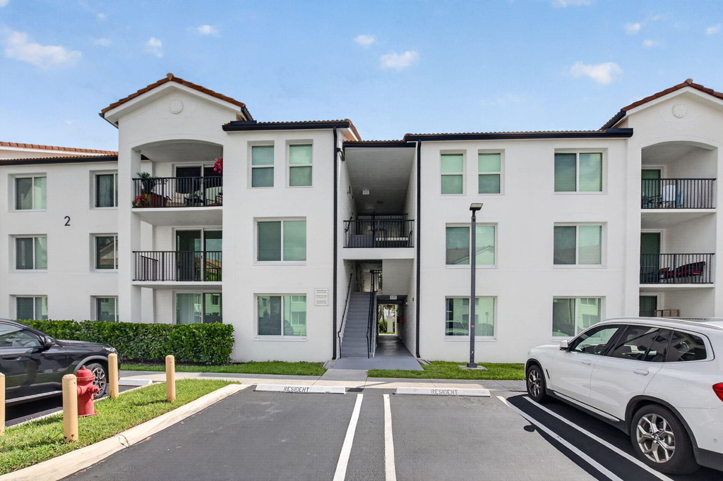 213 Villa Circle - Photo 2