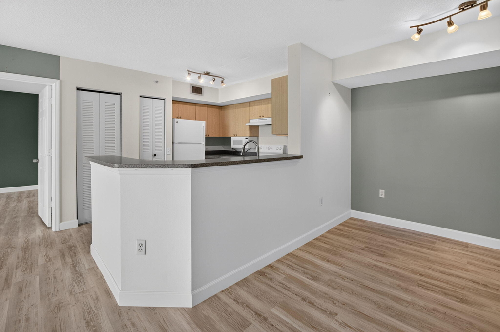 213 Villa Circle - Photo 7