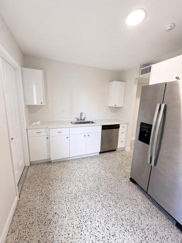 1001 Ne 80th Street - Photo 12