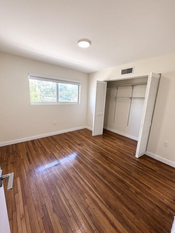 1001 Ne 80th Street - Photo 8