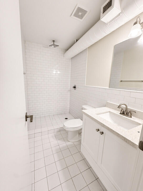 1001 Ne 80th Street - Photo 2