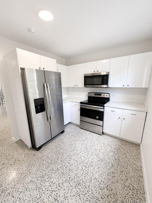 1001 Ne 80th Street - Photo 4