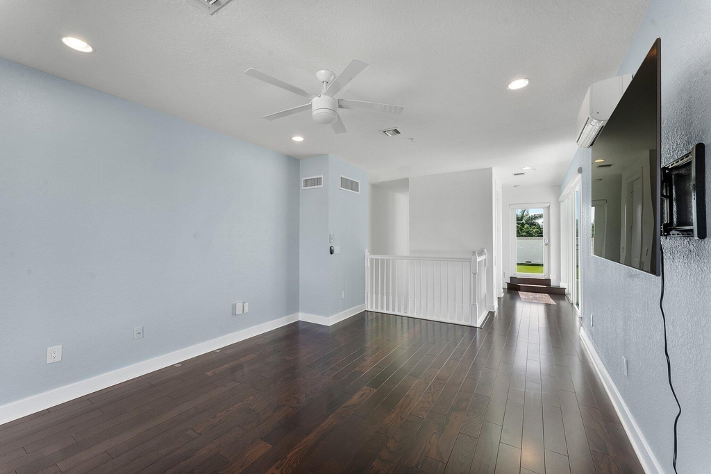 57 Isle Of Venice Drive - Photo 50