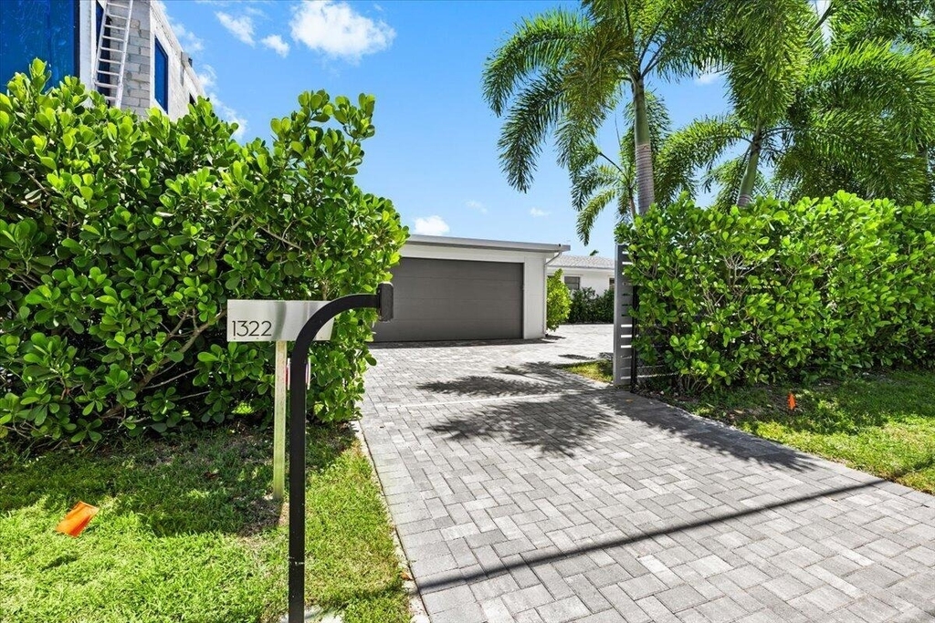 1322 Cordova Road - Photo 3