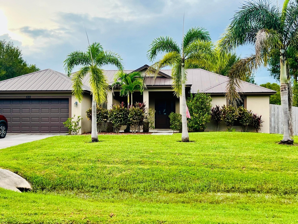 5713 Seagrape Drive - Photo 0