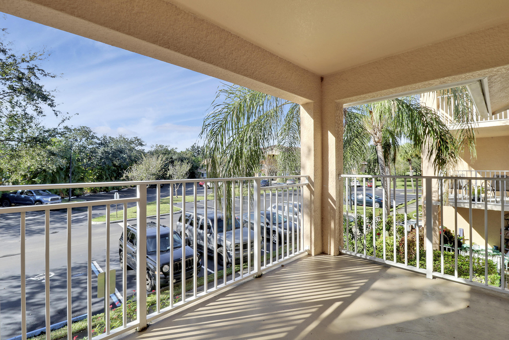 181 Sw Palm Drive - Photo 30