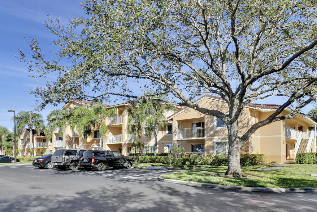 181 Sw Palm Drive - Photo 33