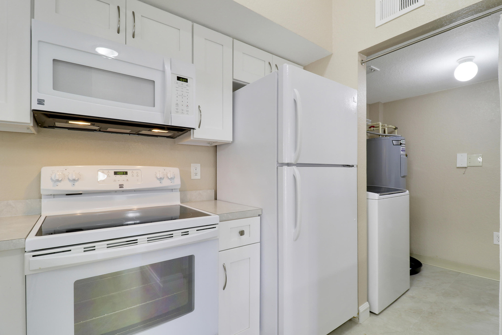 181 Sw Palm Drive - Photo 8