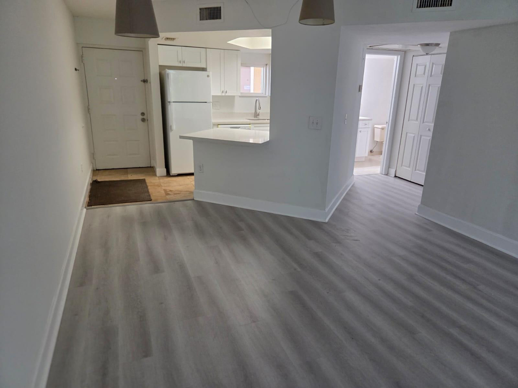 8363 Lake Drive - Photo 9