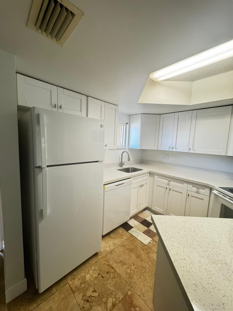 8363 Lake Drive - Photo 10