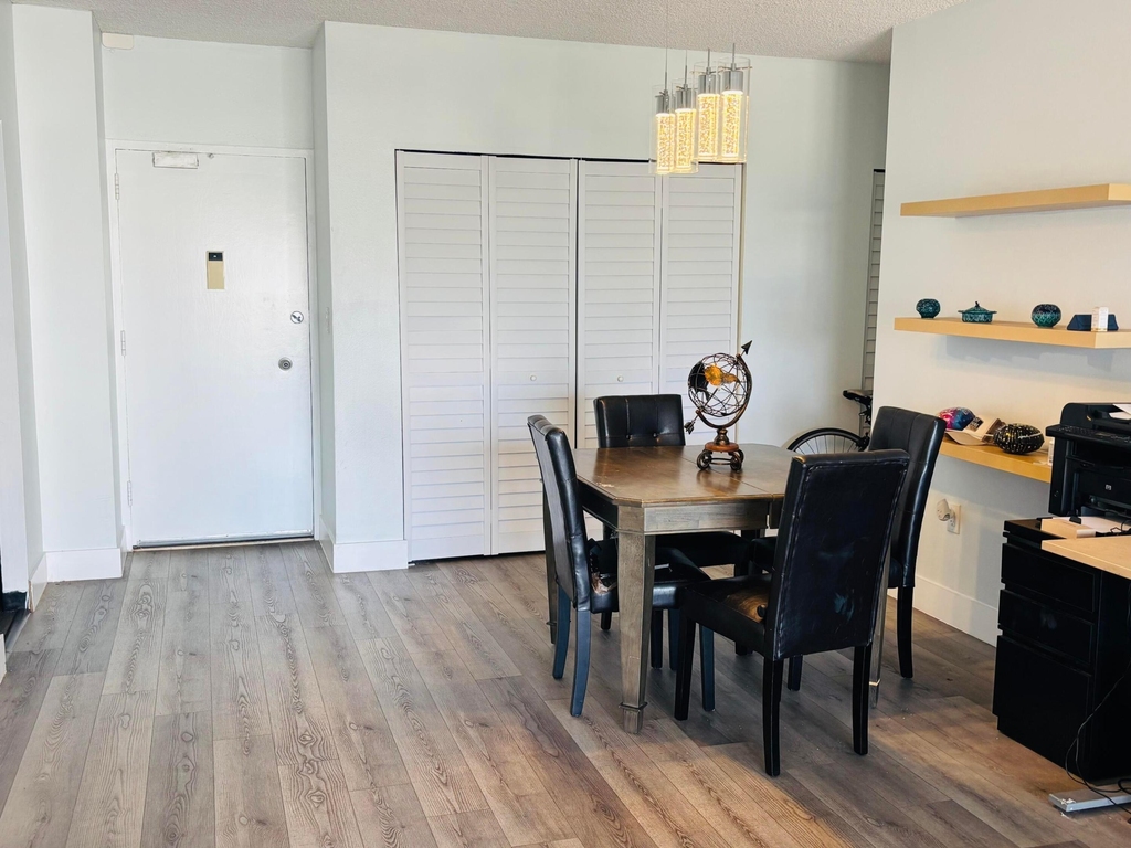 500 Bayview Drive - Photo 4