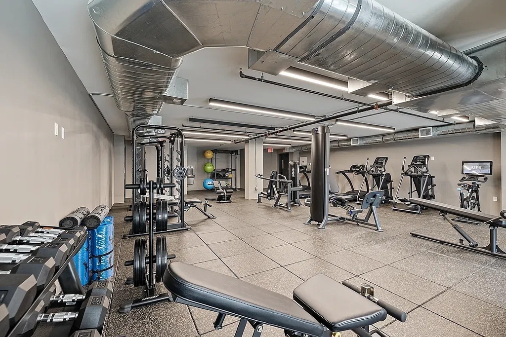 2605 Snyder Avenue - Photo 7