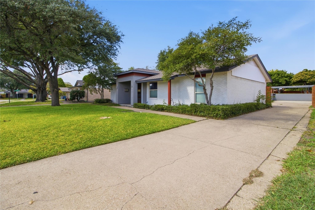 2712 Beechmont Place - Photo 4