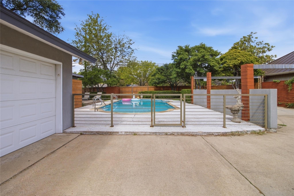 2712 Beechmont Place - Photo 9