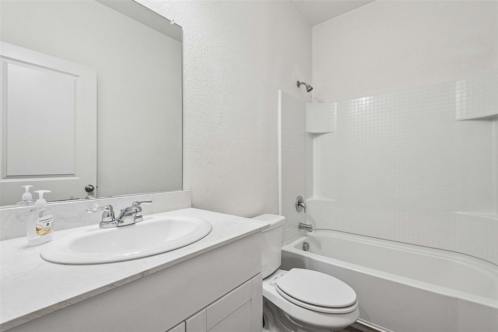 8360 Stovepipe Drive - Photo 26