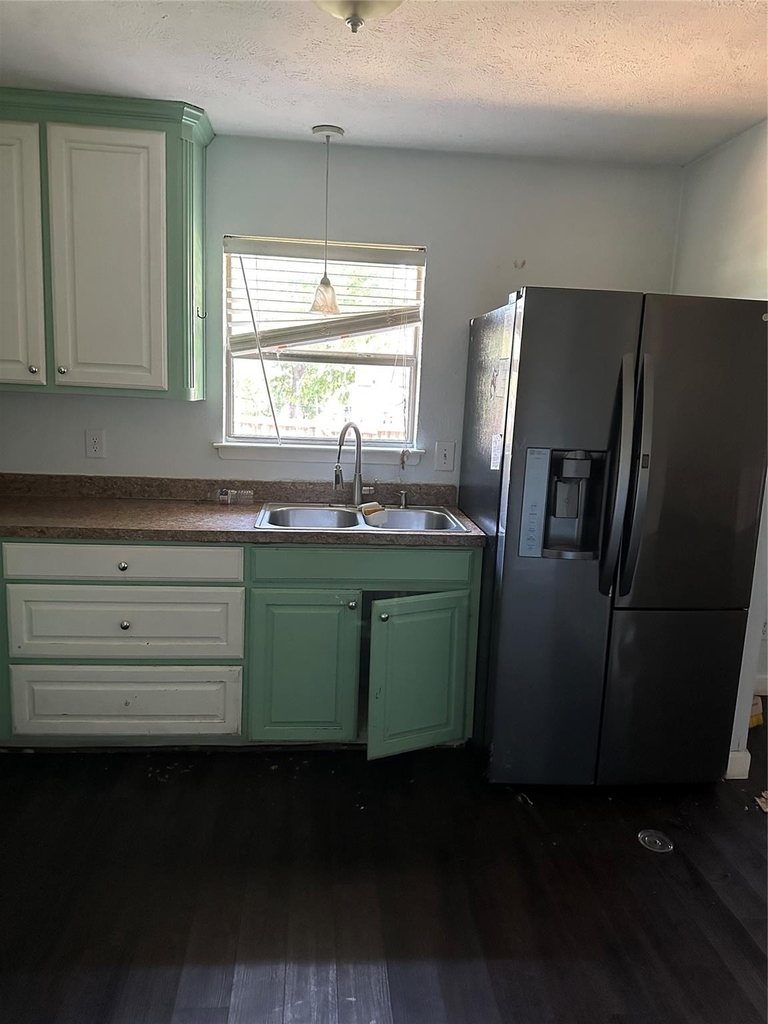 743 Price Drive - Photo 5