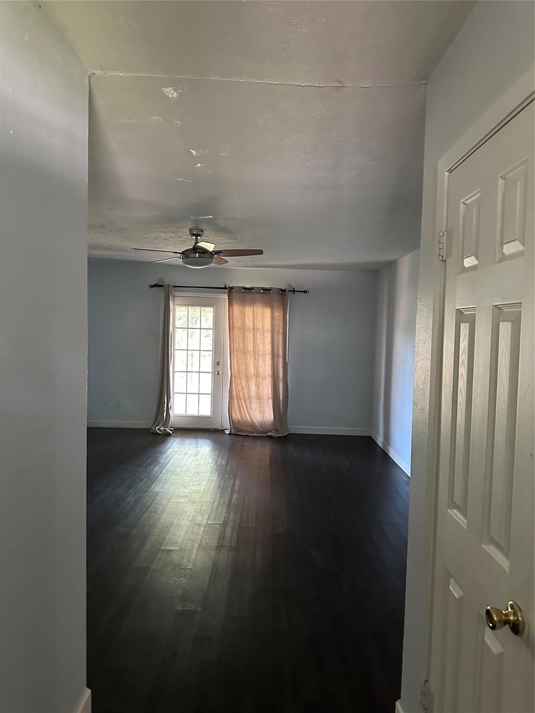 743 Price Drive - Photo 4