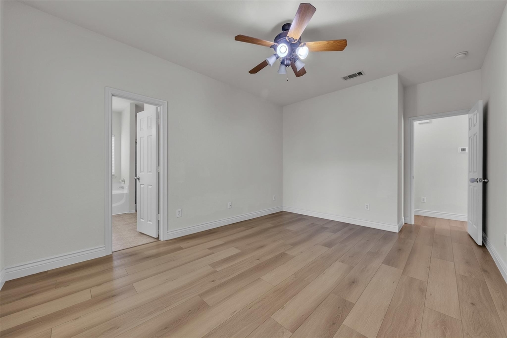 9924 Lexington Drive - Photo 13
