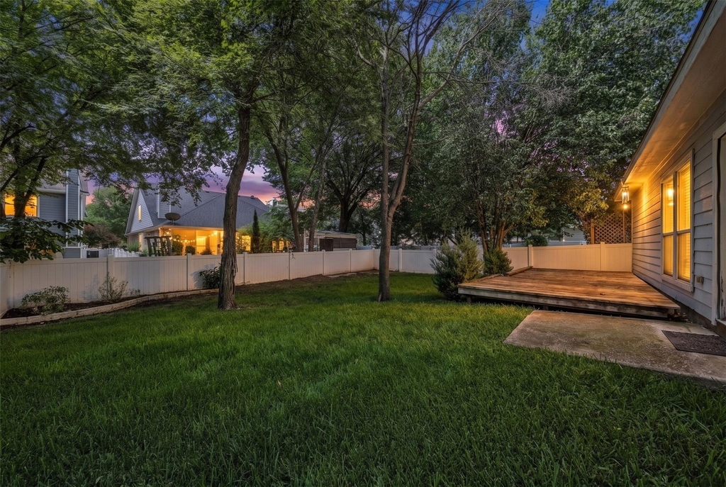 9924 Lexington Drive - Photo 32