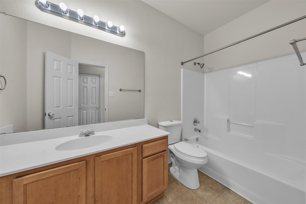9924 Lexington Drive - Photo 18