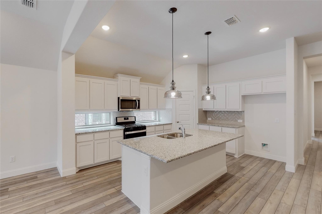 272 Tallgrass Drive - Photo 3