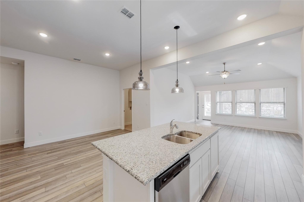 272 Tallgrass Drive - Photo 5