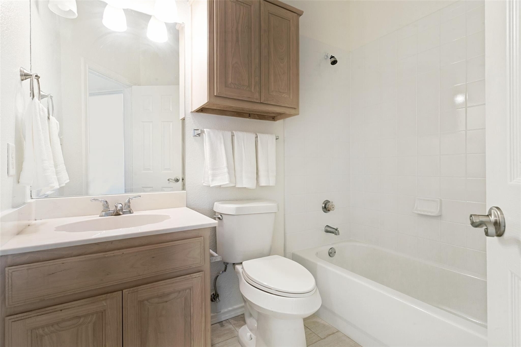 513 Creek Court - Photo 9