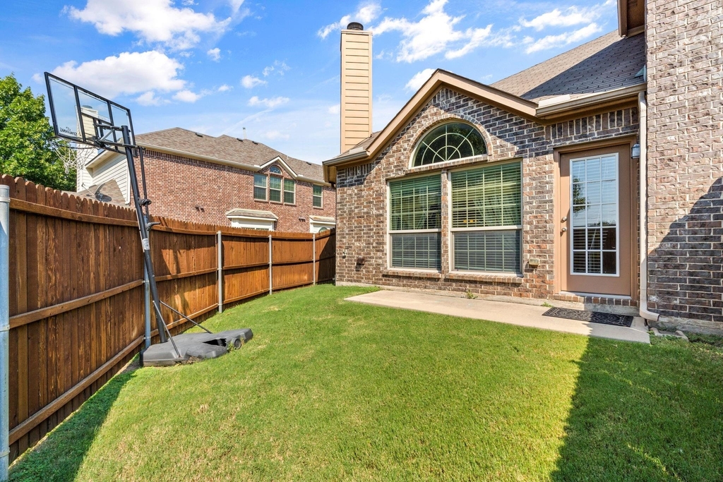 10437 Chantry Lane - Photo 32