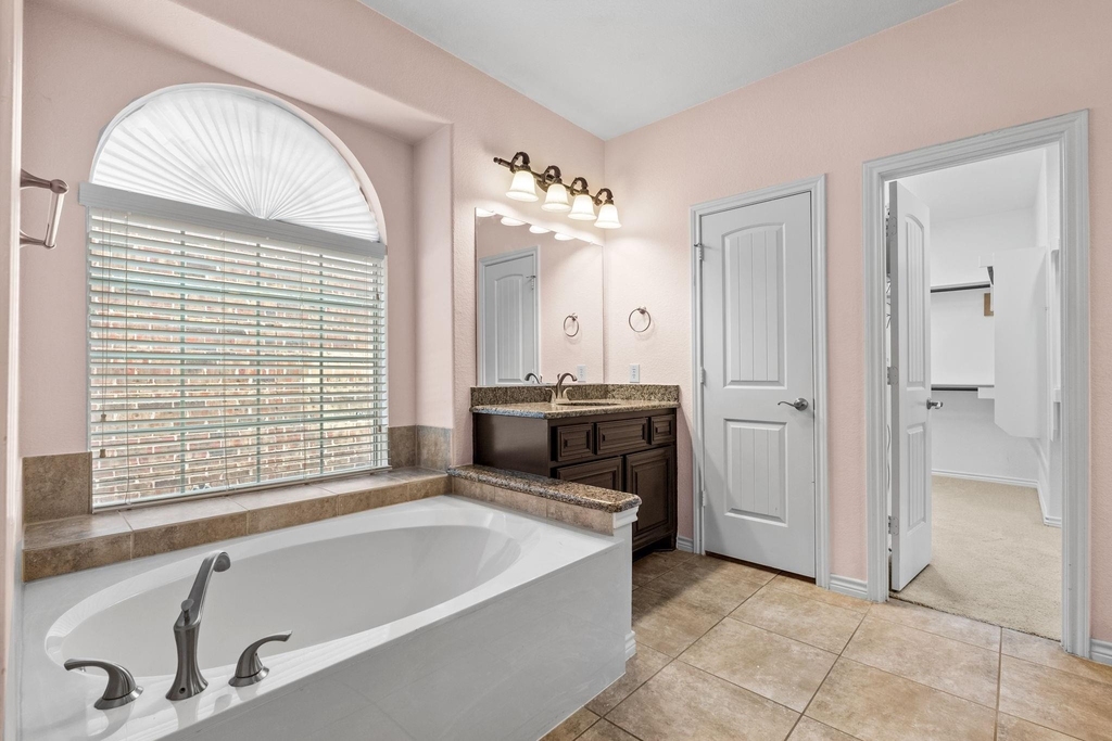 10437 Chantry Lane - Photo 18