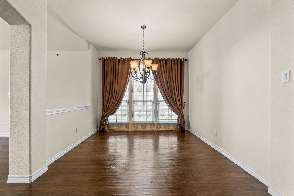 10437 Chantry Lane - Photo 11