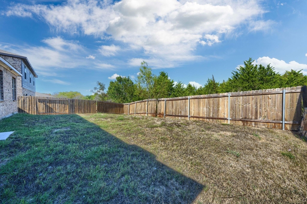 2030 Belmont Drive - Photo 19
