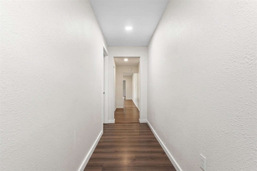 431 W Texas Street - Photo 5
