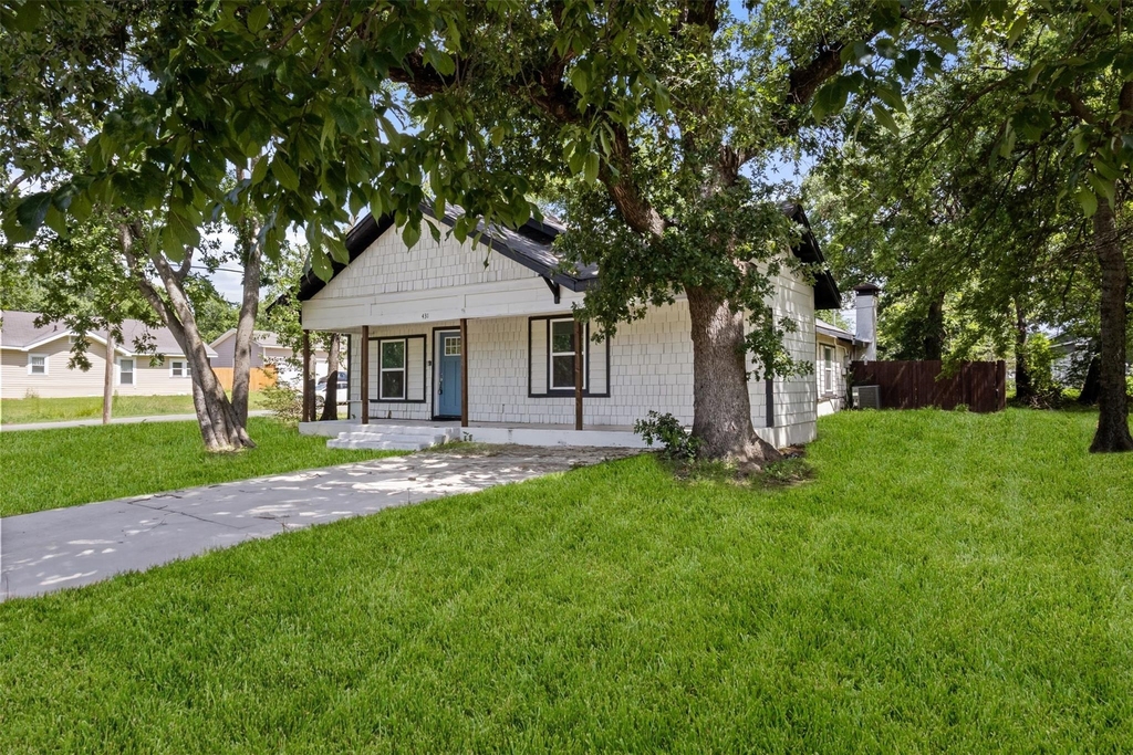 431 W Texas Street - Photo 2