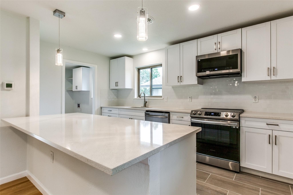3517 Woodleigh Drive - Photo 9