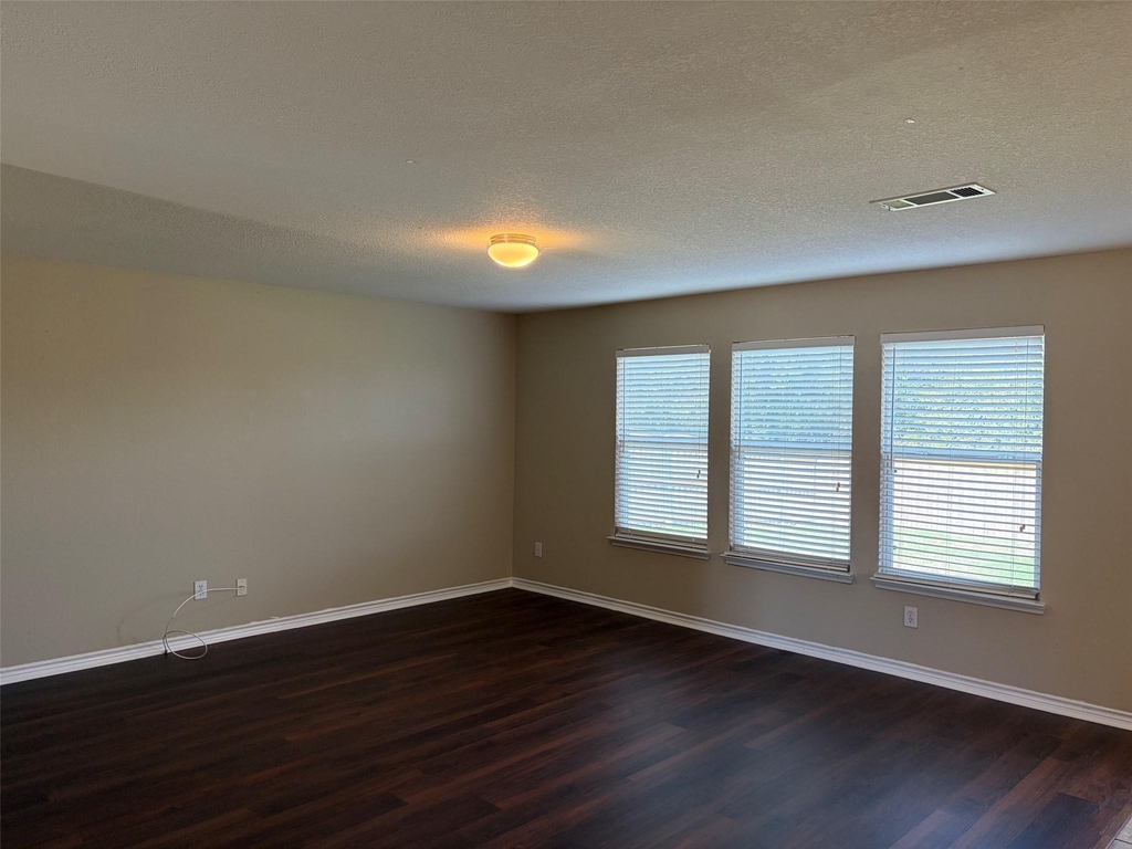 7961 Meadow Spring Lane - Photo 4