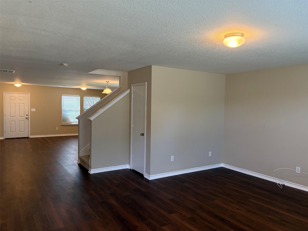 7961 Meadow Spring Lane - Photo 3