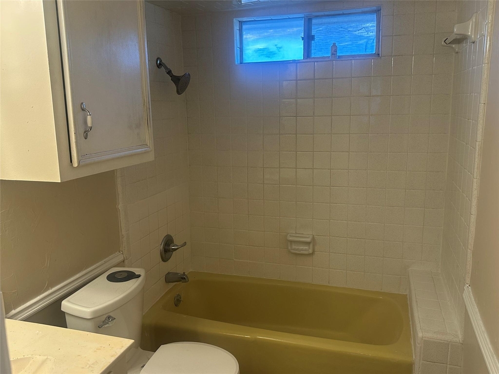 2809 Teakwood Lane - Photo 9
