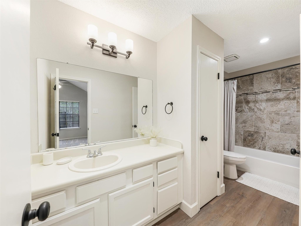 449 Harris Street - Photo 22