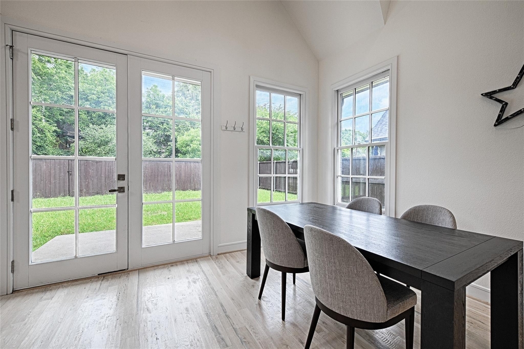 5067 Gaston Avenue - Photo 20