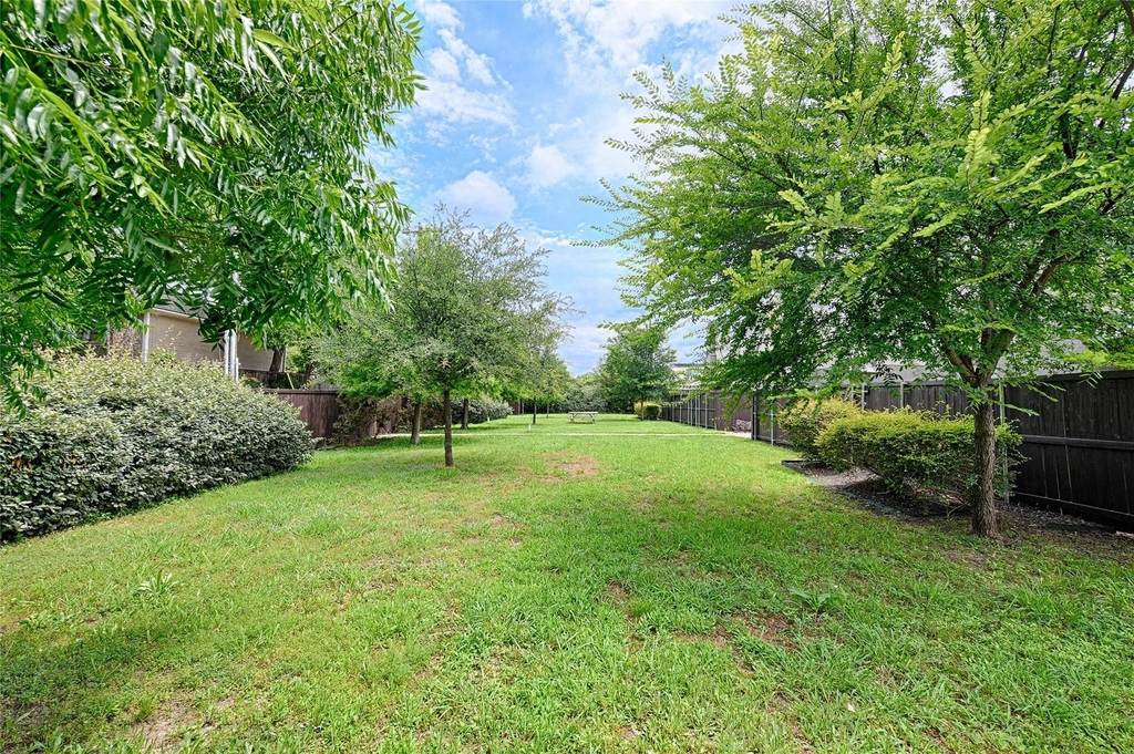 5067 Gaston Avenue - Photo 7