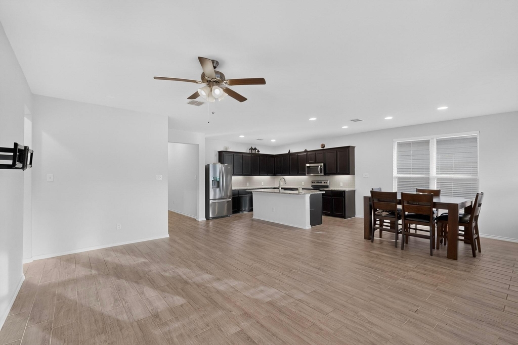 1613 Abbottsford Avenue - Photo 4