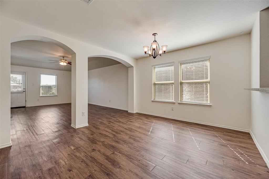 1405 Pampa Grass Drive - Photo 6