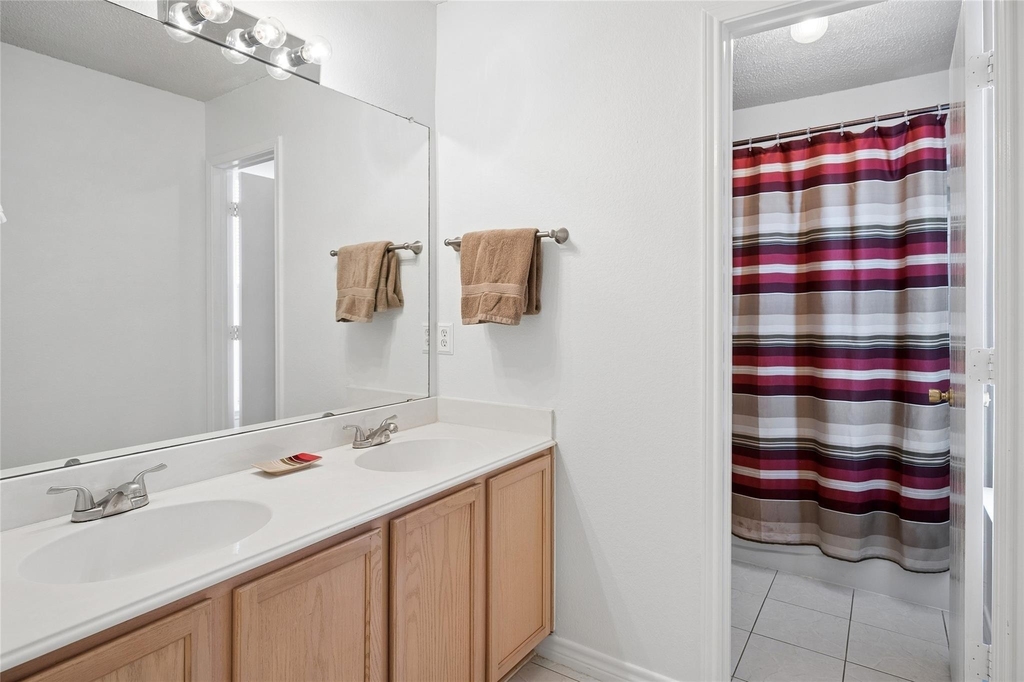 2313 Tisbury Way - Photo 5