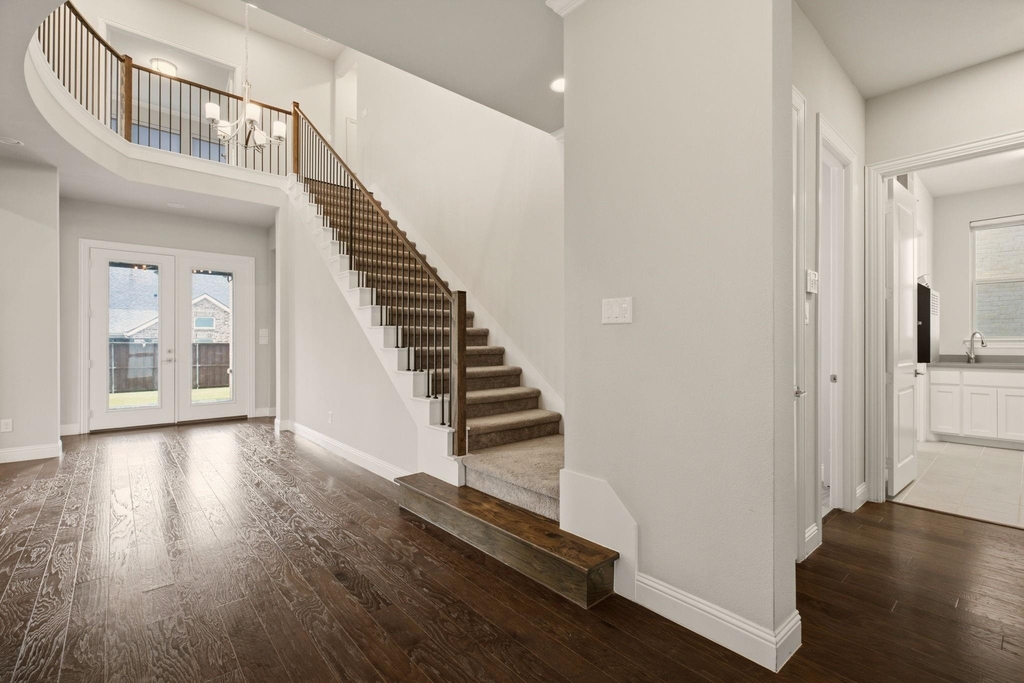 1014 Devonshire Drive - Photo 5