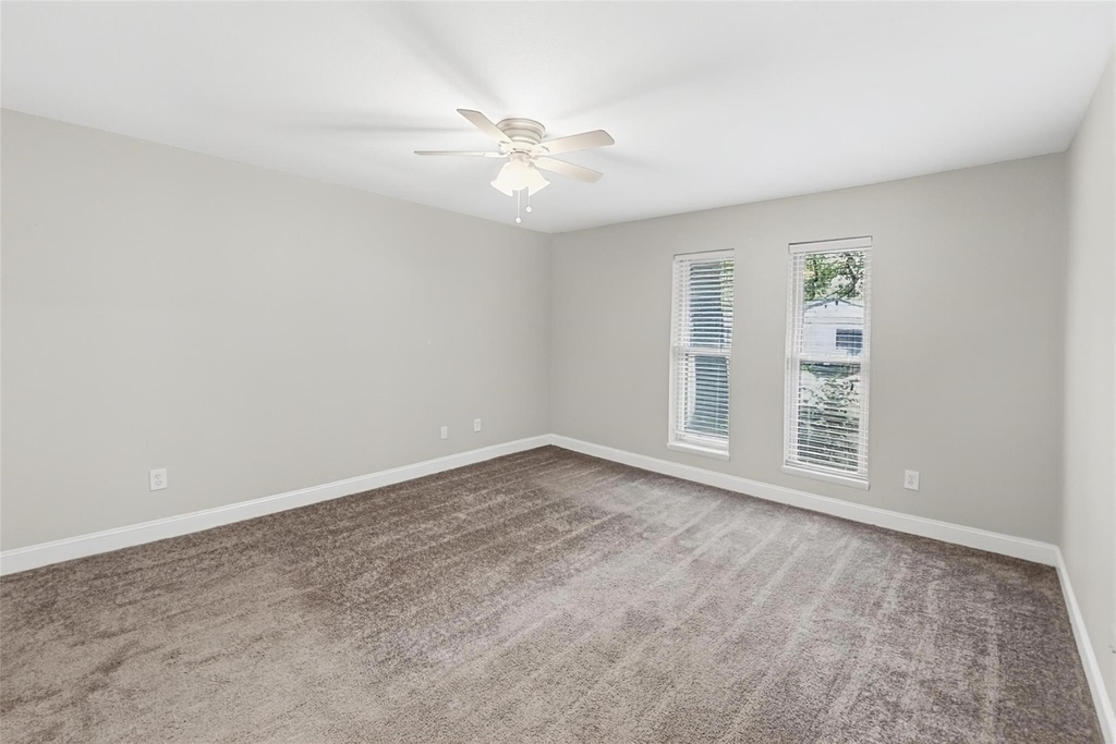 2909 White Oak Lane - Photo 11