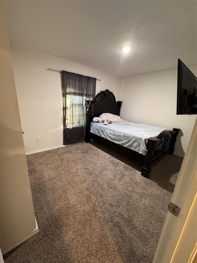 1209 Fieldstone Court - Photo 4